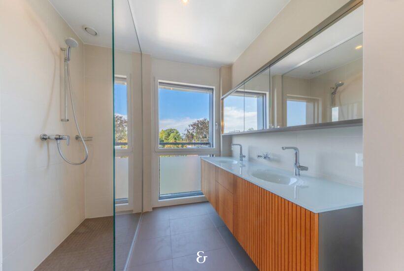 Photo 6 of the property 7358.450010