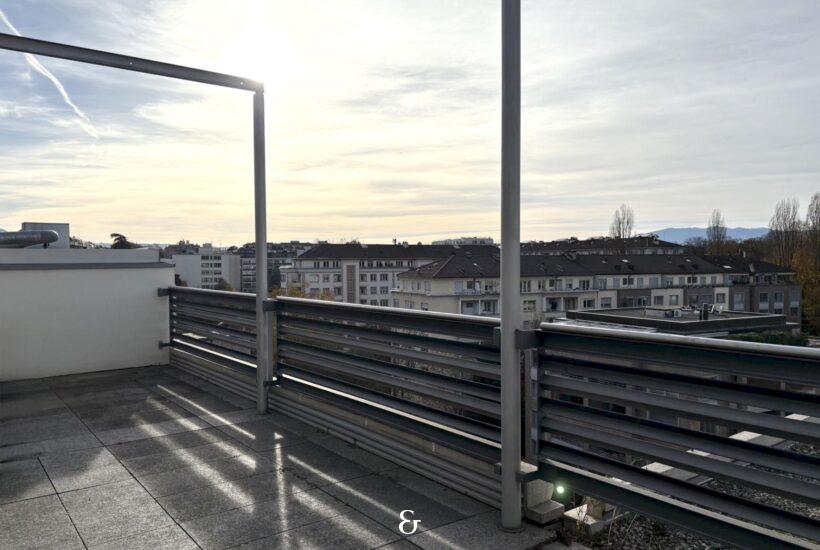 Photo 6 of the property 7182.458010