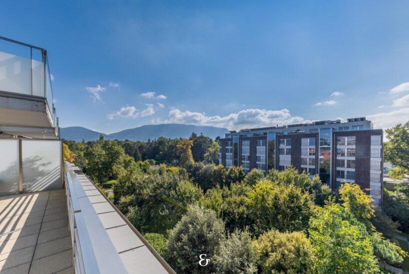 Photo 5 of the property 7358.450010