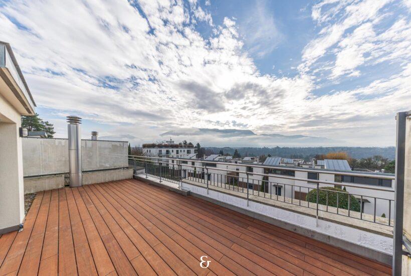 Photo 6 of the property 1152.400010