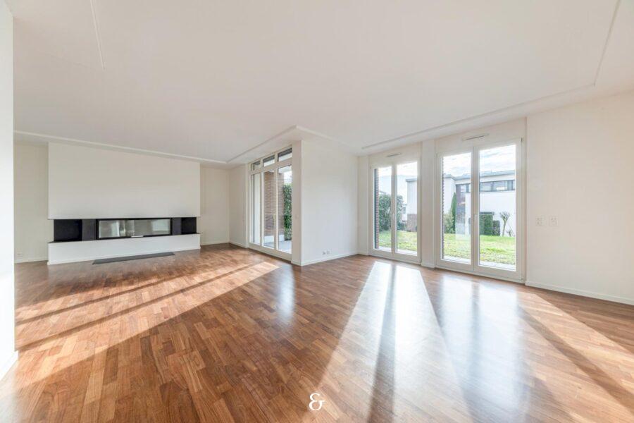 Photo 1 of the property 1152.400010