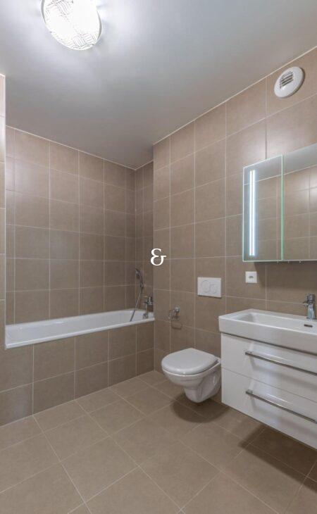 Photo 5 of the property APC