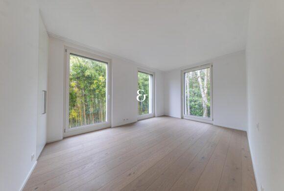 Photo 3 of the property 1369.410010