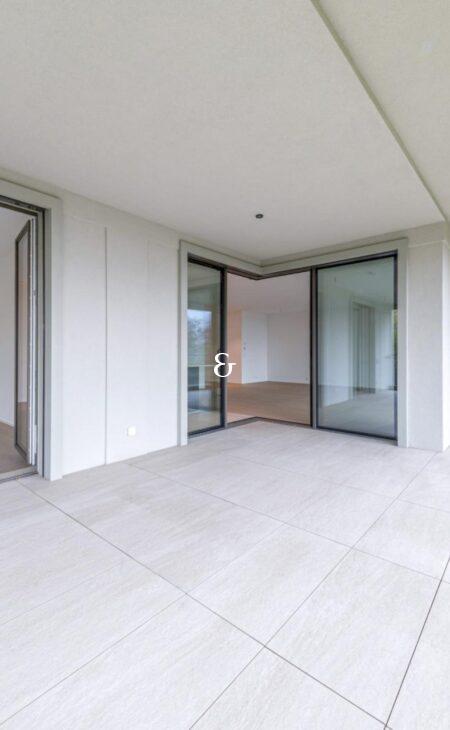 Photo 4 of the property 1369.410010