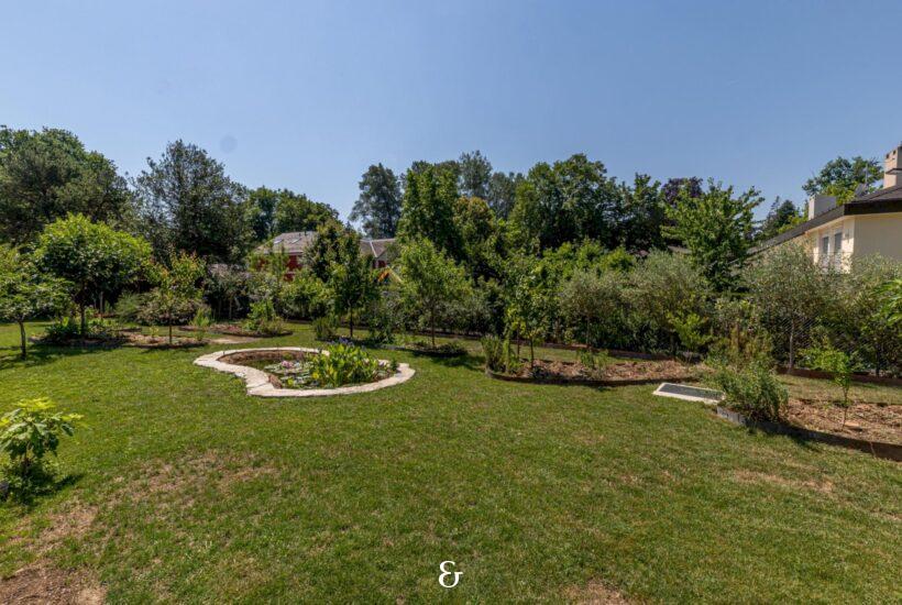 Photo 5 of the property MCB
