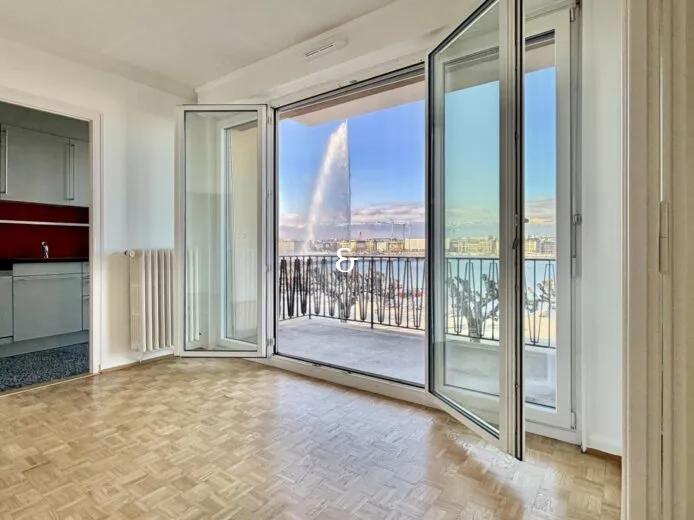 Apartment for rent on the quays